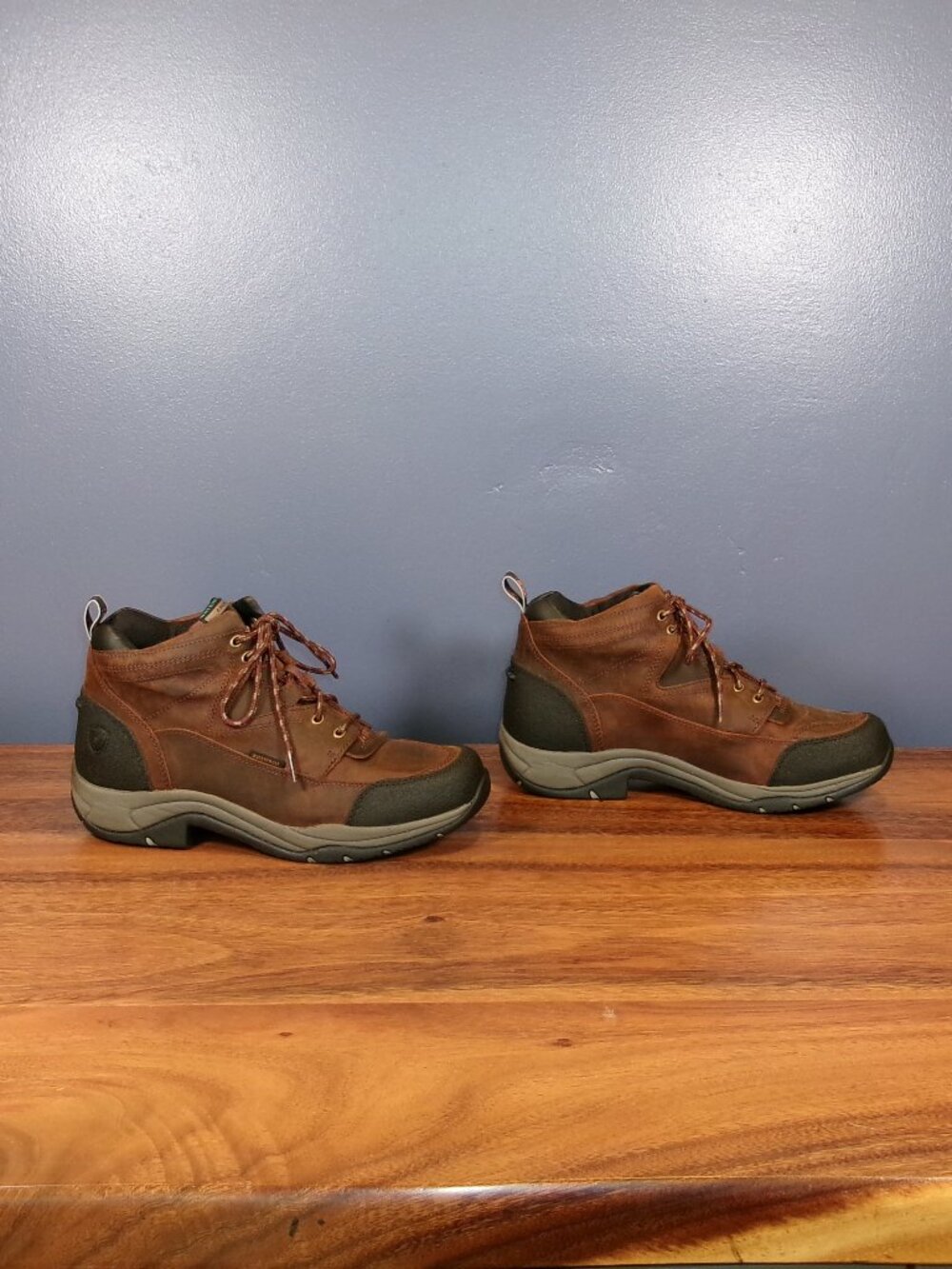 Wmns Ariat Terrain Brown Waterproof Ankle Hiking Boots 10 B ~ Excellent